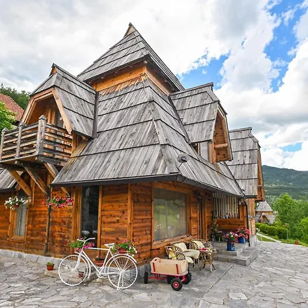 Neva Апартаменты *