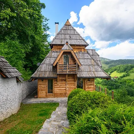 Neva Апартаменты *